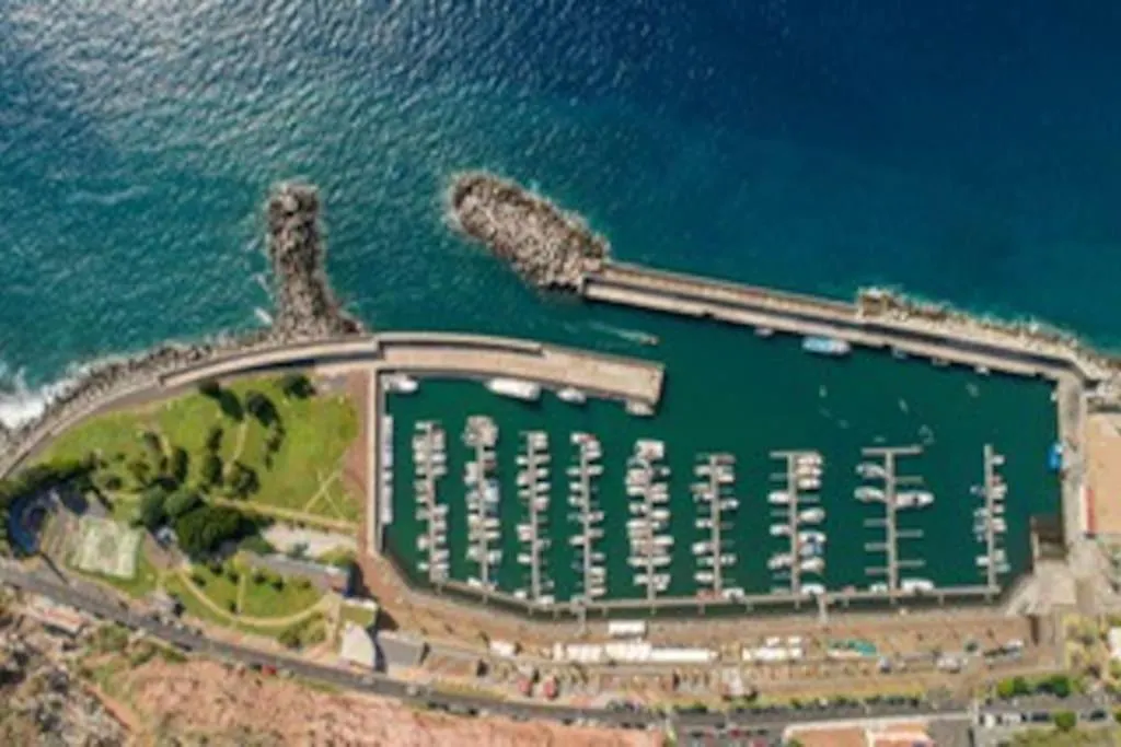 Marina View Apartment - Pool & Stunning Ocean View Calheta  0*, Calheta (Madeira) Portugalia