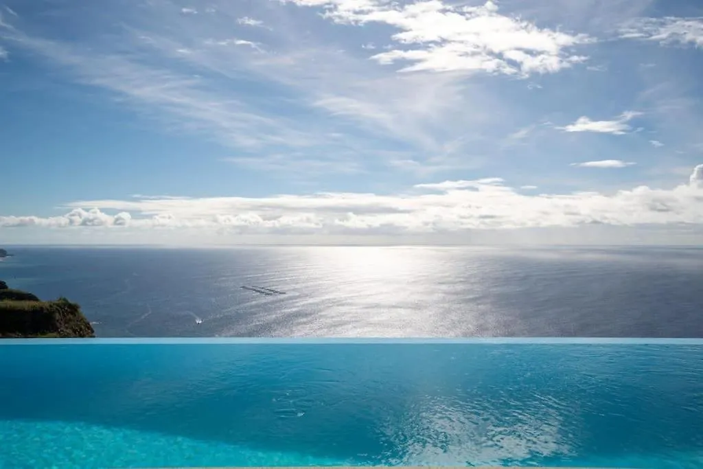 Marina View Apartment - Pool & Stunning Ocean View Calheta