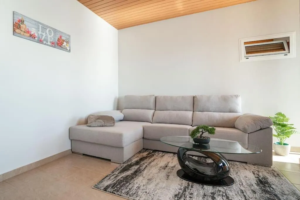 Marina View Apartment - Pool & Stunning Ocean View Calheta   Calheta (Madeira)